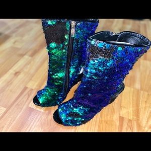 Cape Robbin Peep Toe Ankle Bootie-Mermaid🧜🏽‍♀️